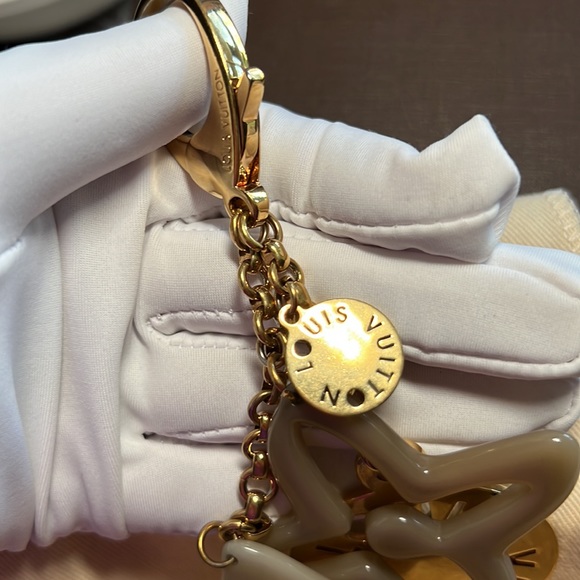 Louis Vuitton Women's Keychain/Bag Charm Beige Brown Gold with Box & Dust Bag - Picture 16 of 17